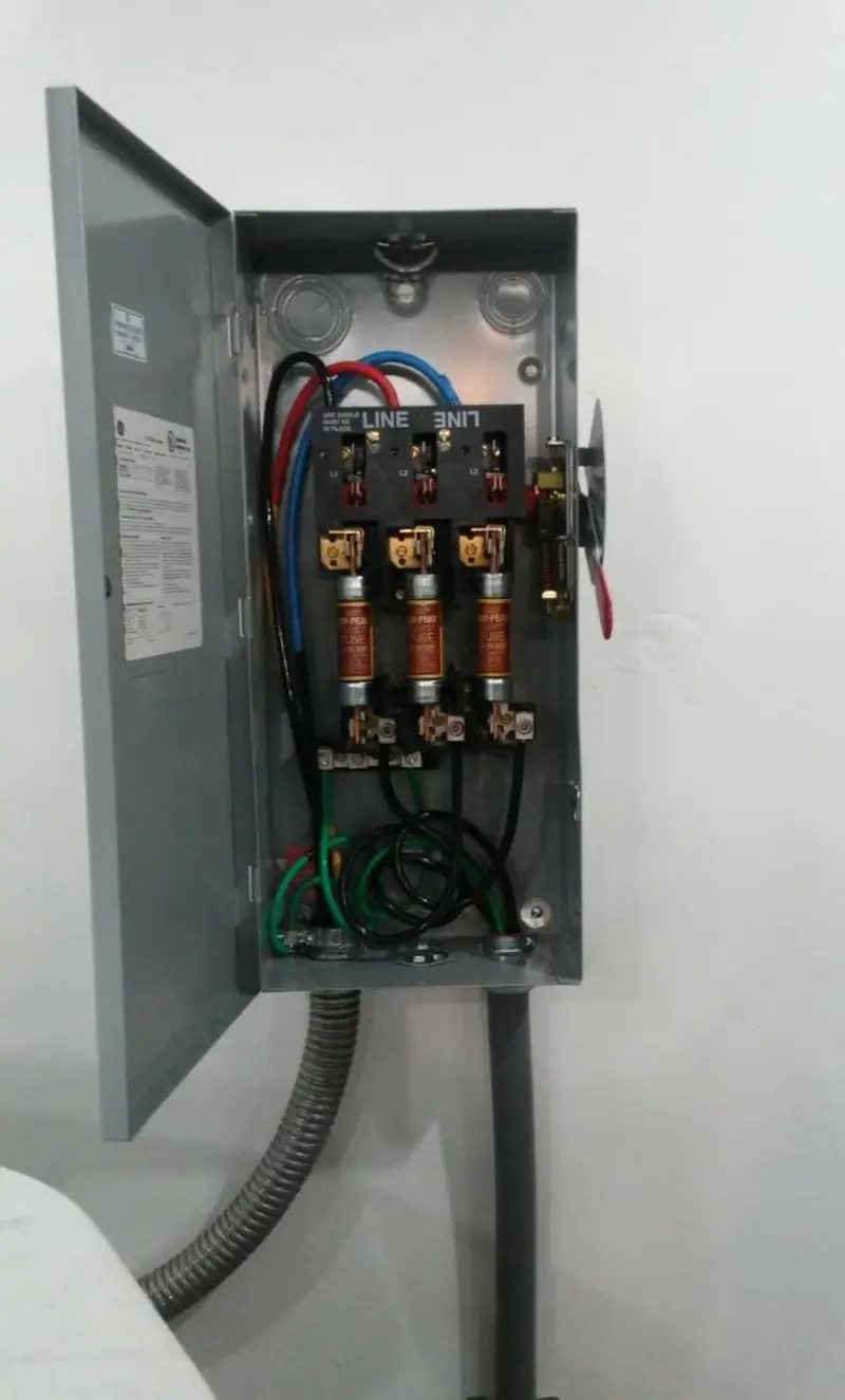Three-phase disconnect switch installed for Smoke Detector Installation in Deerfield Beach